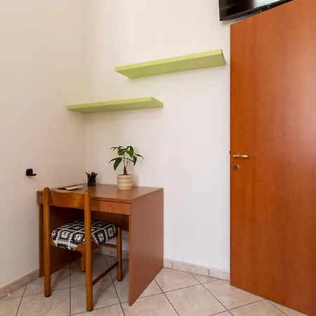 Fiera For 6 People With Balcony! * Boloňa