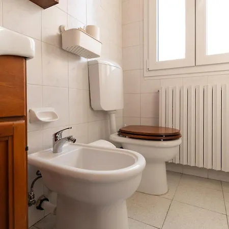 Fiera For 6 People With Balcony! Apartmán