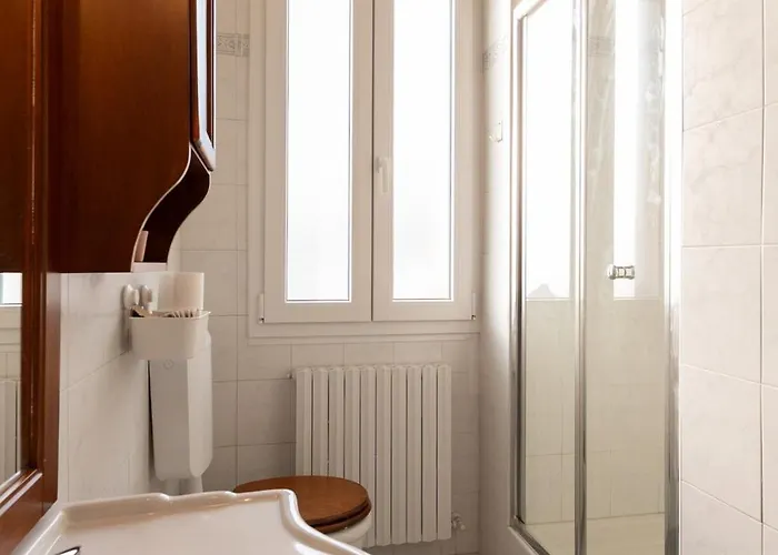 Fiera For 6 People With Balcony! Bologna