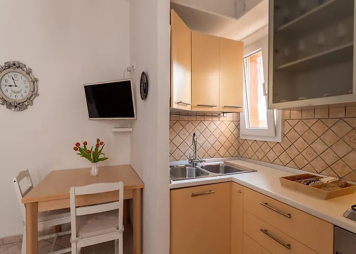 Fiera For 6 People With Balcony! Apartman Bologna