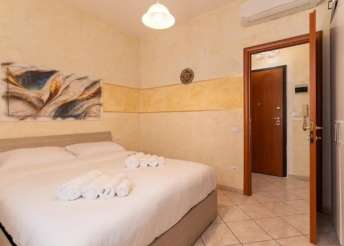 Apartman Fiera For 6 People With Balcony! Bologna